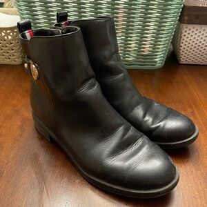 Tommy Hilfiger Women Black Leather Ankle Boots